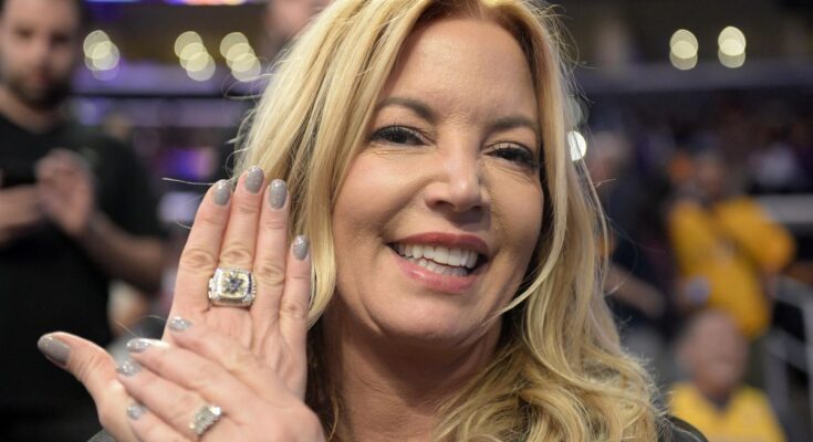 Jeanie Buss